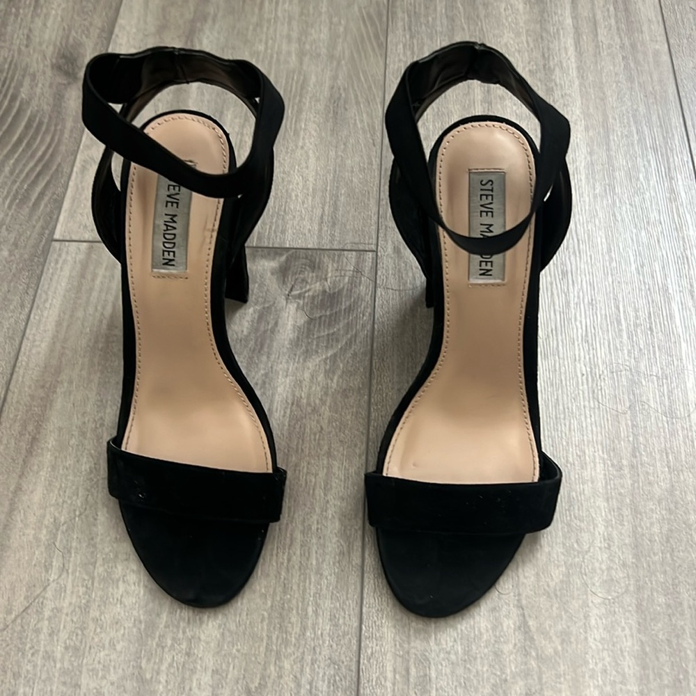 Steve Madden black heels